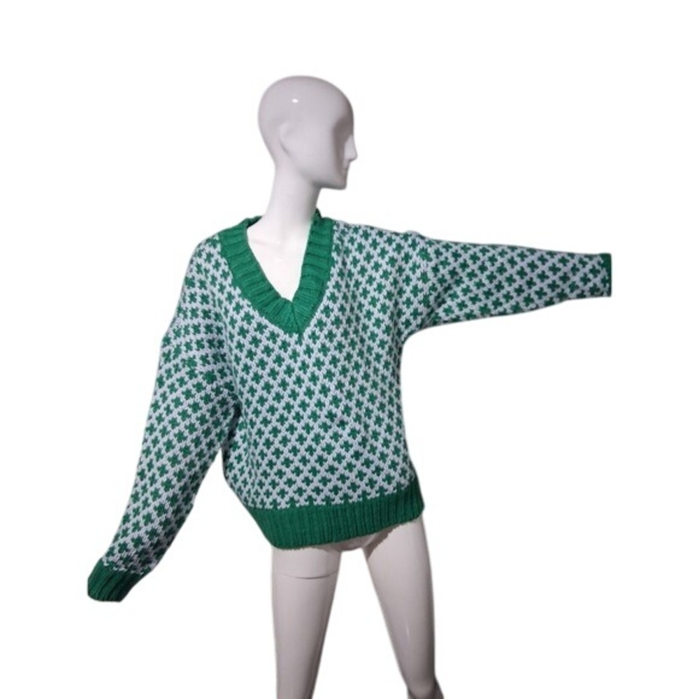 New In Chunky Preppy Oversized Womens sz Small V-Neck Fisherman Coastal Sweater